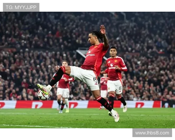 曼联 1 亿欧追逐法鹰锋霸引争议 红魔高价引援又现冤大头风险？(3)