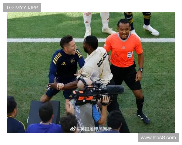 红牌 + 头球救主！本菲卡 2-2 博卡青年